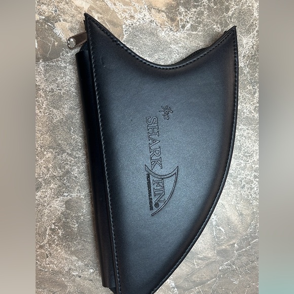 Shark Fin Shears - Picture 5 of 6